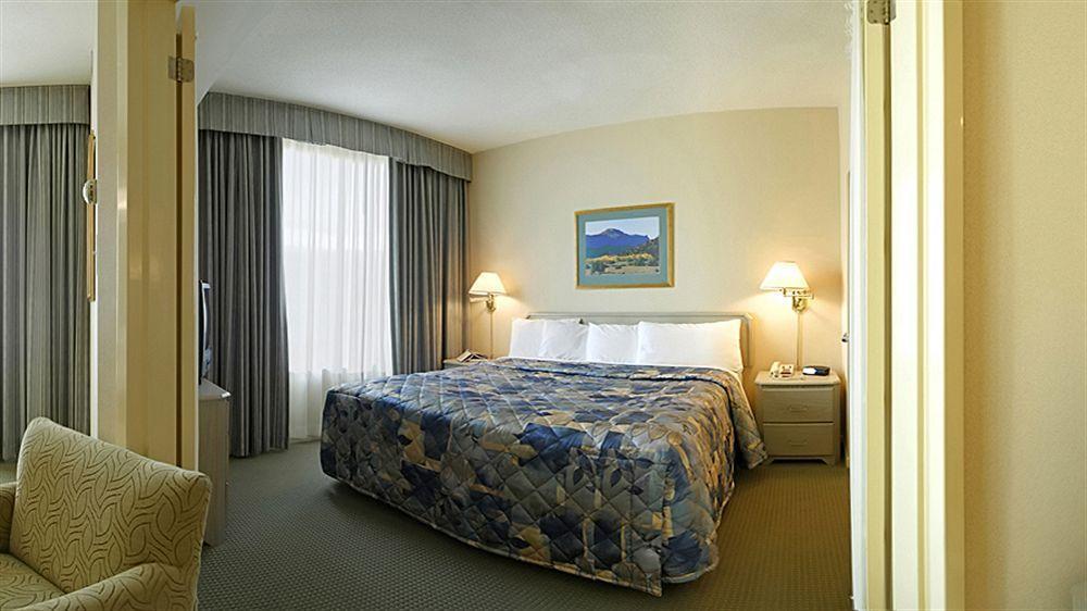 Towneplace Suites By Marriott Windsor Dış mekan fotoğraf