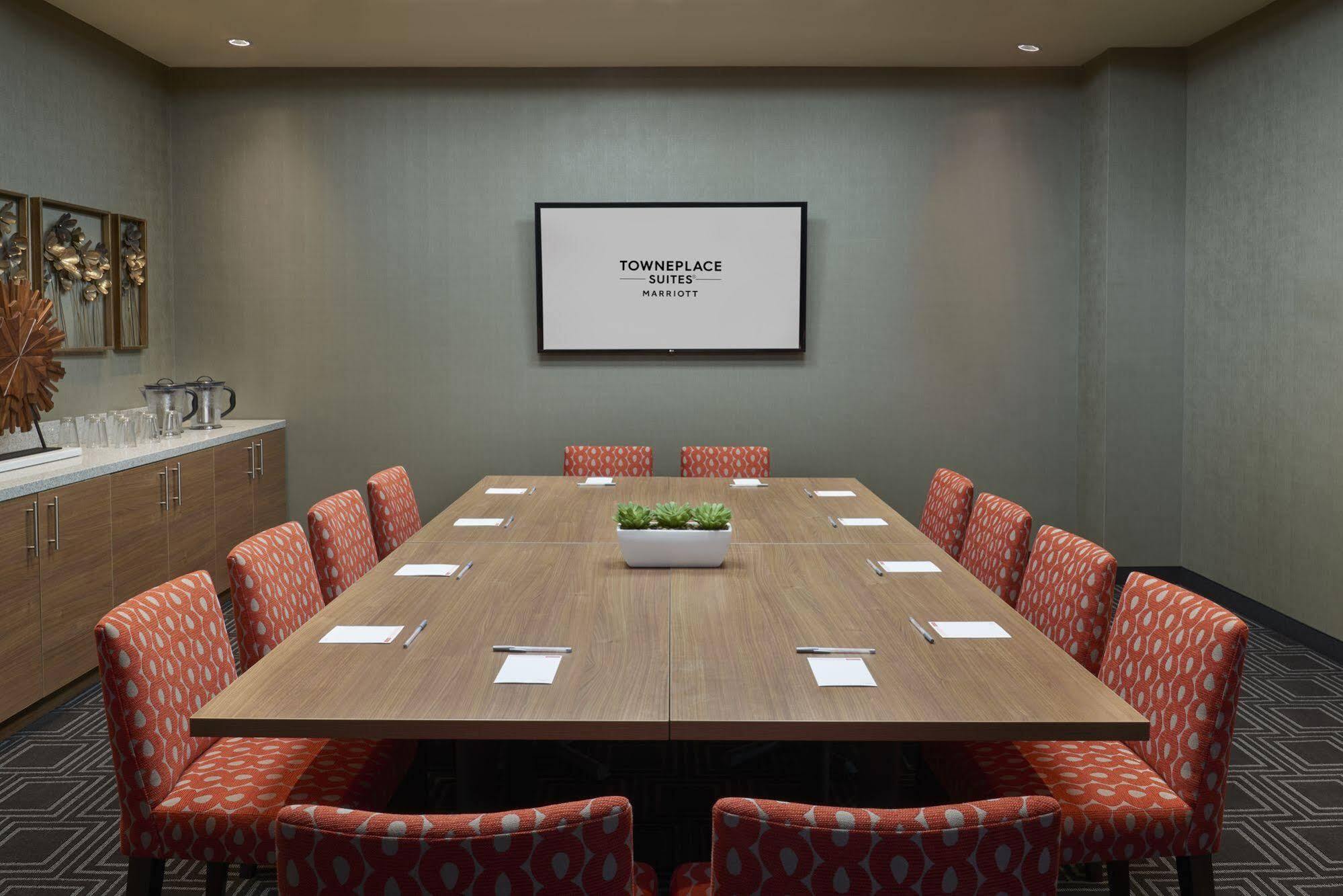 Towneplace Suites By Marriott Windsor Dış mekan fotoğraf